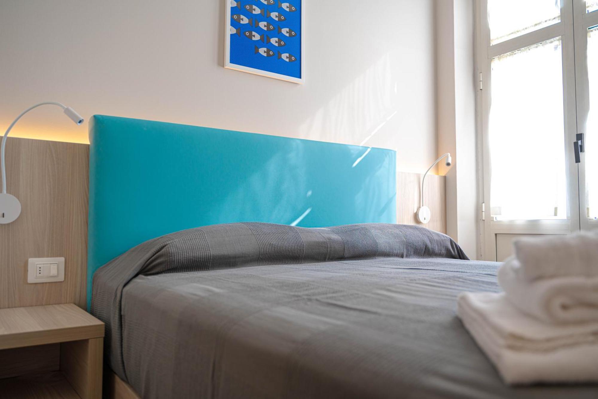 Hotel Tritone Триест Экстерьер фото